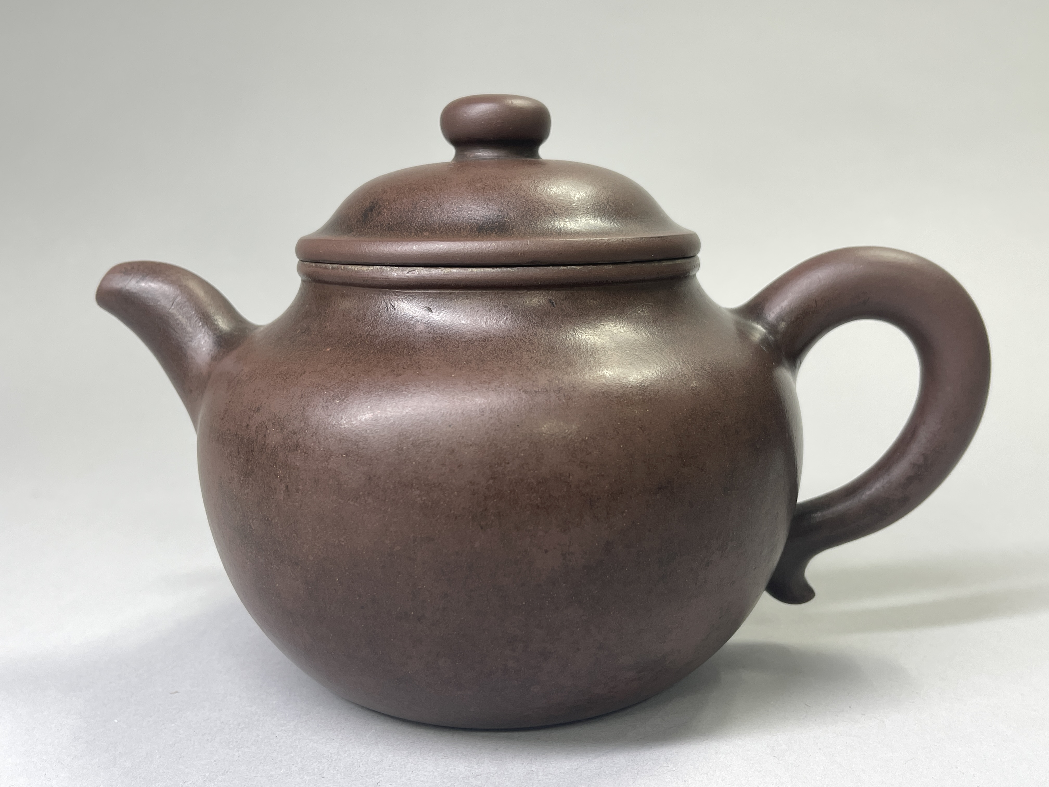 清乾隆 紫砂茶壺