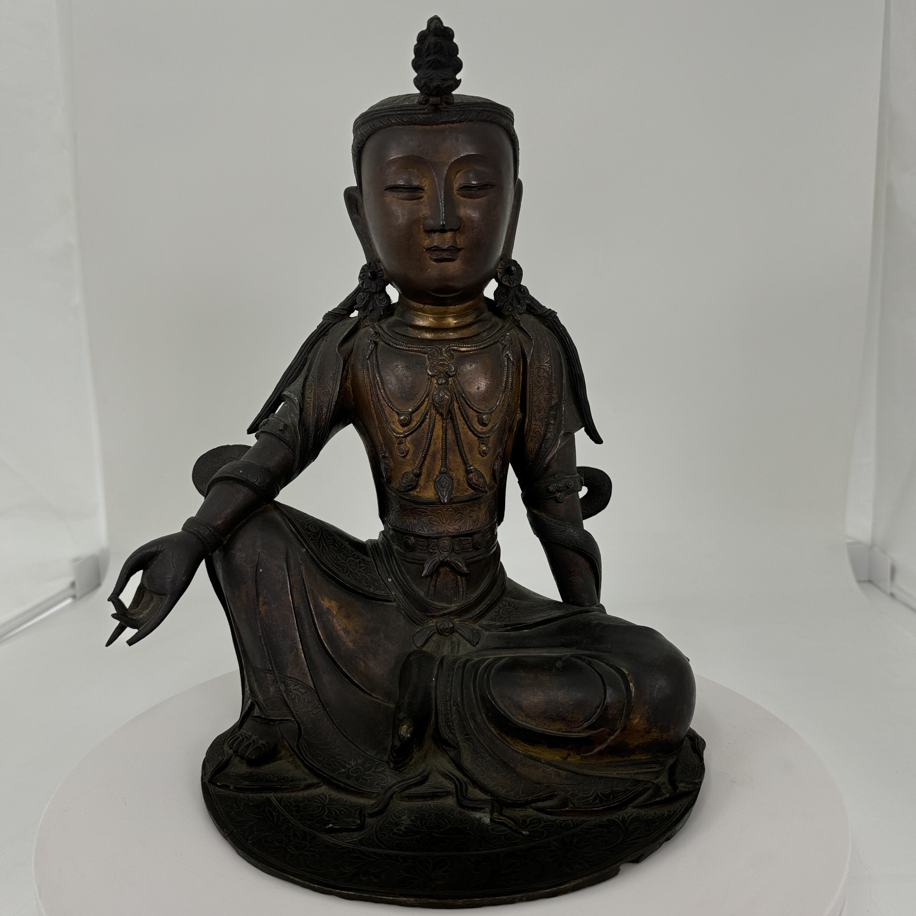 明 銅鎏金 自在観音坐像